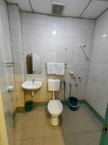 Century Hotel Inanam