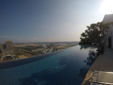 CHILL SUITE @ ECLIPSE PANGEA