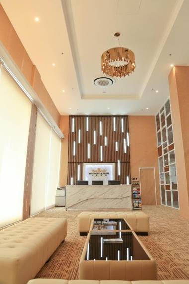 Top Holiday Hotel