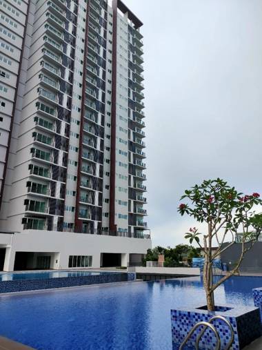 MyHome at Equine Park Seri Kembangan with a View