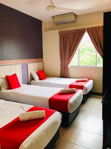 Alia Express ESQ Ferringhi