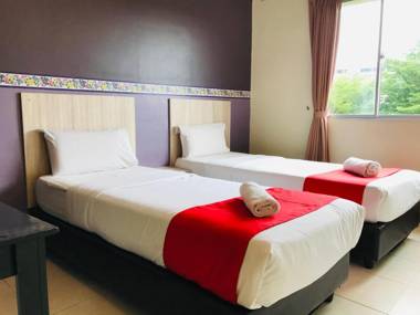 Alia Express ESQ Ferringhi