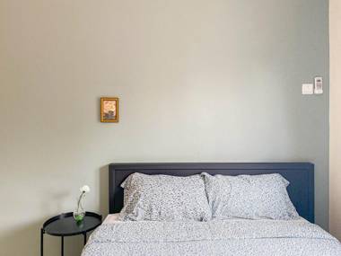 Aurora Court Soft Teal Aurora 340