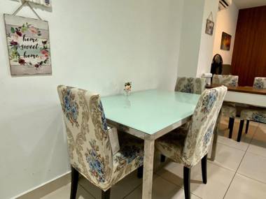 Mansion One Designer Suite by stayCATion Homestay