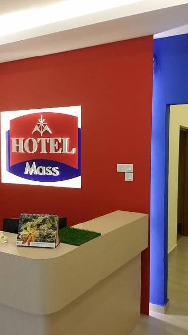 Mass Hotel