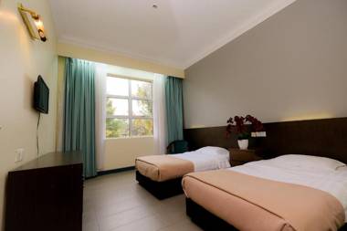 Capital O 90146 Alh Continental Resort