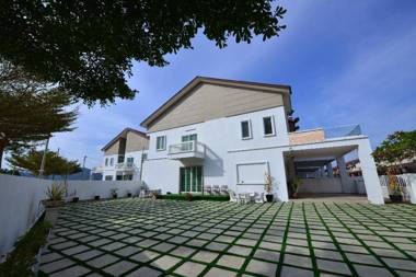 Simfoni Vacation Home