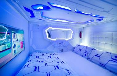 JC Space Capsule Hotel