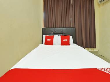 OYO 43933 Ferringhi Stay Iinn