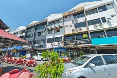 OYO 90585 D Pearl Hotel