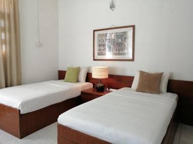 Beach Front Bungalow Tanjung Bungah