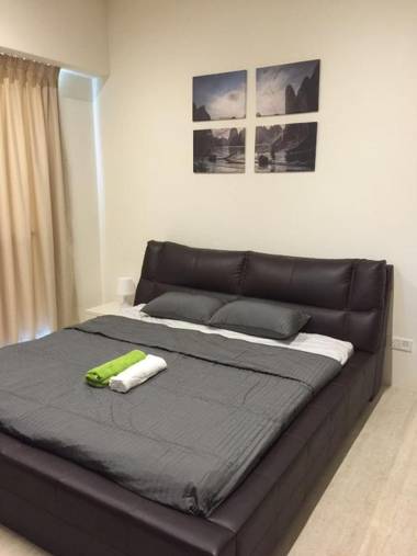 By The Sea @ Luxury Suites Batu Ferringhi