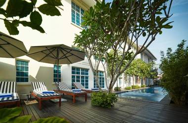 The Edison George Town