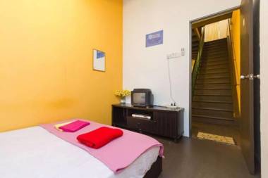 Cocoa Mews Cafe and Homestay