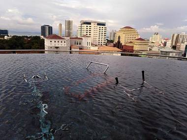 Georgetown Tropicana 218 Sea-View Condo 3R2B