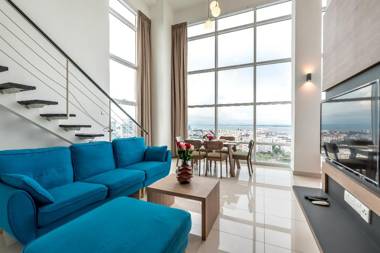 Maritime Luxury Suite (B)