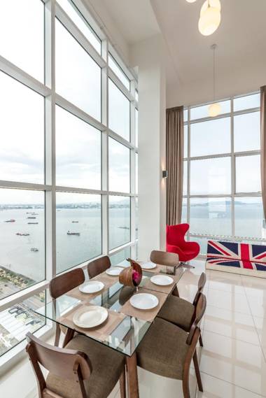 Maritime Luxury Suite (B)