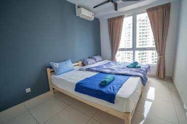 City & Seaview Condo @ Gurney Georgetown 2 Rooms