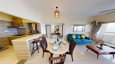 Deluxe Pantai Seaview Batu Ferringhi 2 Bedroom2704