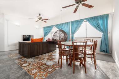 Seaview beach Batu Ferringhi 3 Bedrooms - 1801