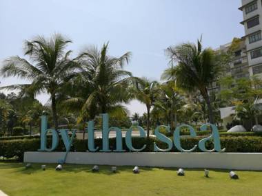 By The Sea Batu Ferringhi