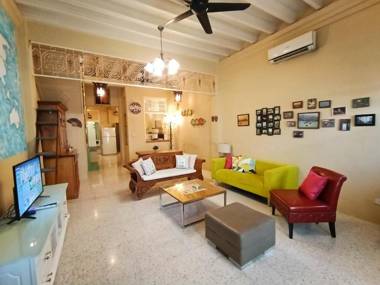 Heritage Home 24 Merican for 14pax near Georgetown