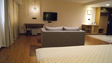 Margherita Plaza Hotel