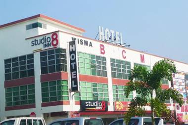 Studio8 Inn
