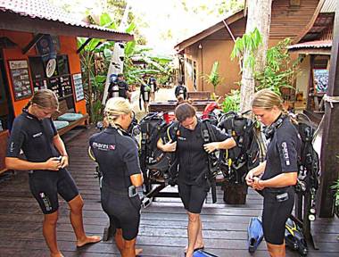 Ombak Dive Resort Perhentian Island