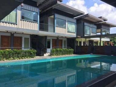 Kluang Container Swimming Pool Hotel