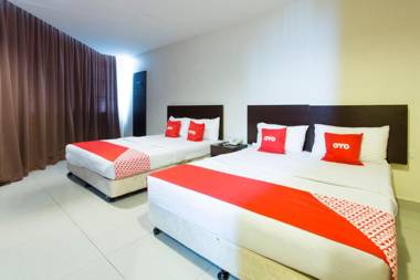 OYO 89966 Green World Hotel @ Seri Putra