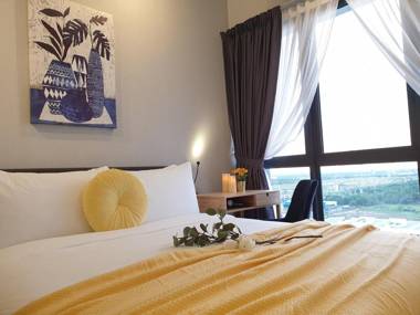 Glorybnb@Core SOHO Suites KLIA Wifi Netflx#WFHcozy