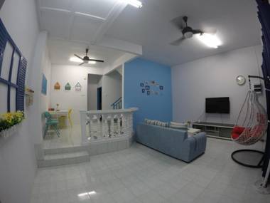 Little Blue House Kemaman (Chukai city centre)