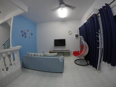 Little Blue House Kemaman (Chukai city centre)