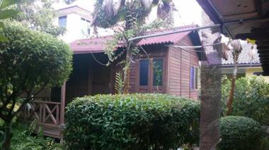 Orange HomeStay