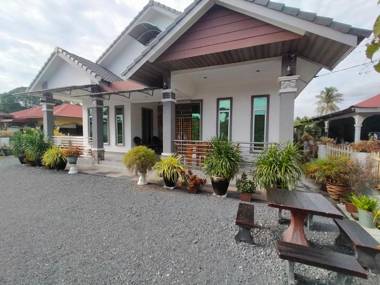 OYO Home 90388 Homestay Masha