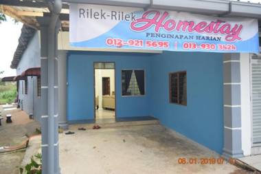 RILEK-RILEK HOMESTAY