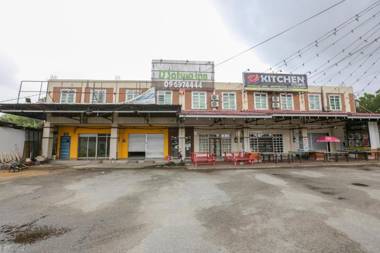 OYO 90145 D'sofwa Inn