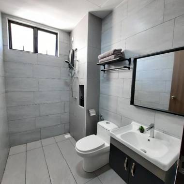 Putihpelangi Homes Modern Apartment DESARU Muslim