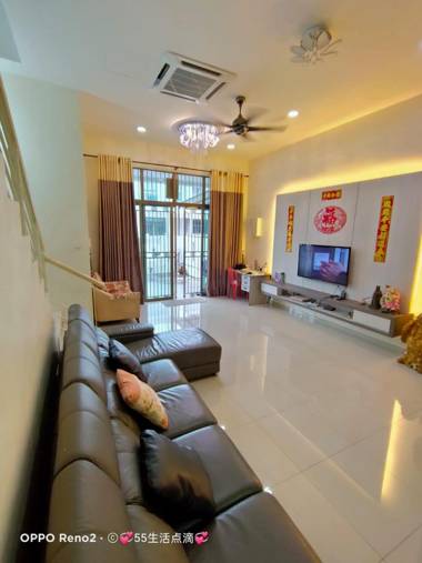 KS Botanic No 12 Homestay 4R3B (14pax) 