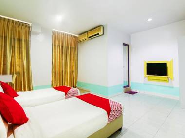 OYO 880 Hotel Purple Town