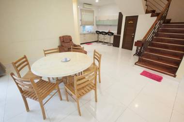 Natol Villa - Sydney