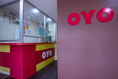 OYO 90281 Hotel Taj seksyen 13