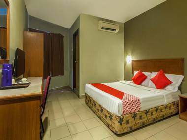 OYO 828 Comfort Hotel Shah Alam