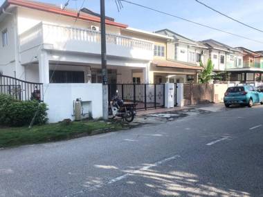 Taipan Vacation Home 