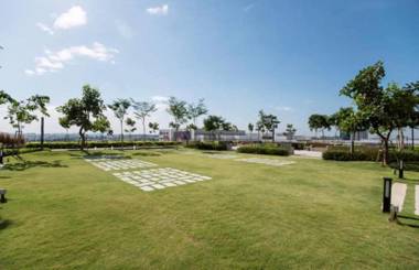 2-Bedroom Apartment@Trefoil Setia Alam