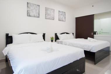 Miko's Garden Studio @ Setia alam (4pax room)