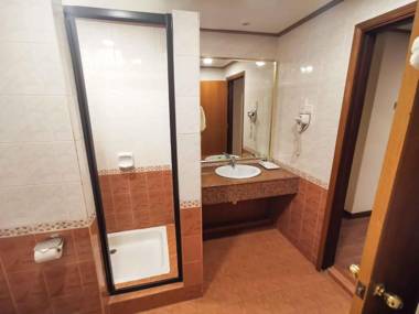 Crystal Crown Hotel Harbour View Port Klang