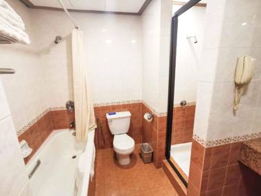 Crystal Crown Hotel Harbour View Port Klang