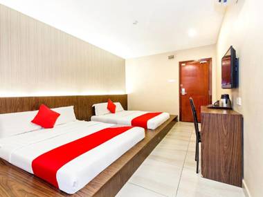 OYO 340 Comfort Hotel